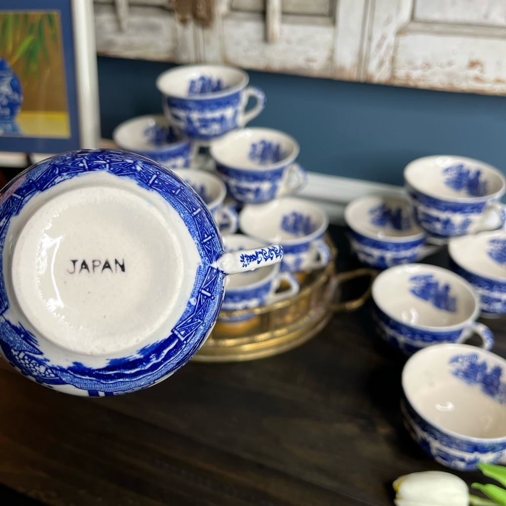 Vintage Blue Willow Tea Cups (black marked JAPAN) - set of 6